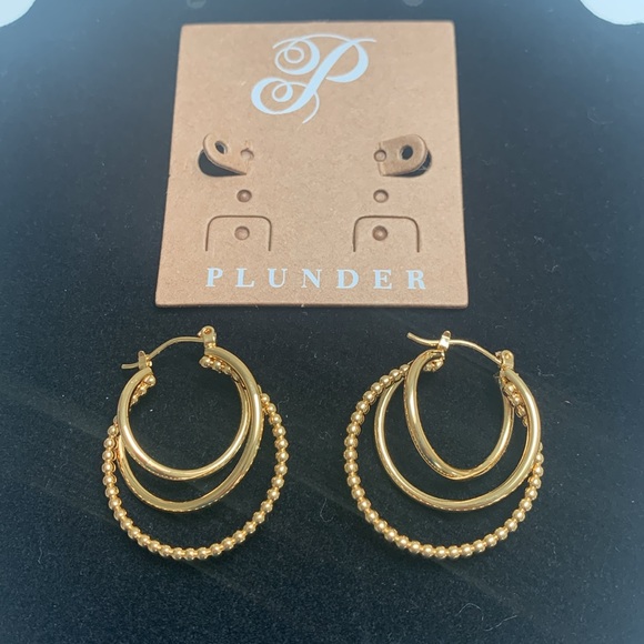 Plunder Triple Hoop Gold Earrings NWOT - Picture 4 of 6